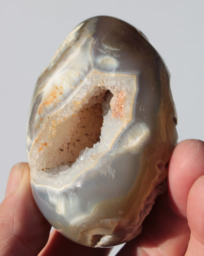 Agate geode 307g Rocks and Things