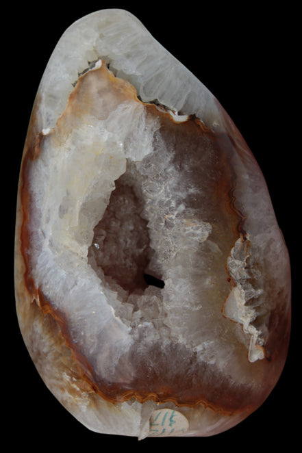 Agate geode 470g Rocks and Things