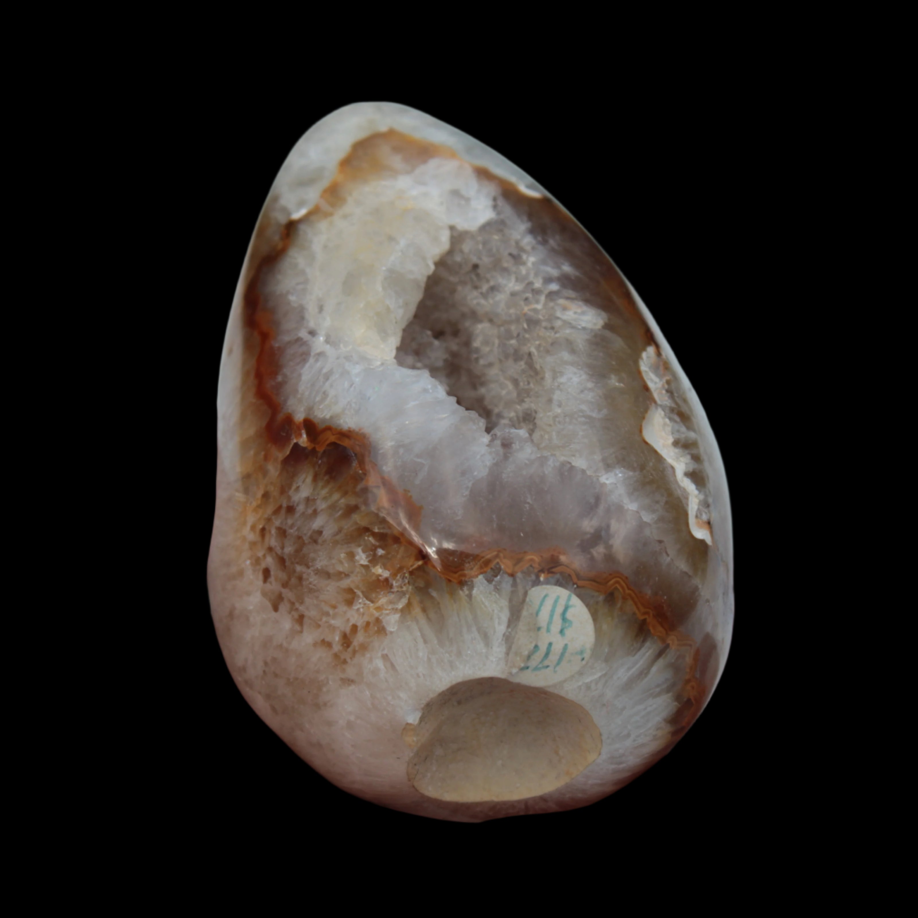 Agate geode 470g Rocks and Things