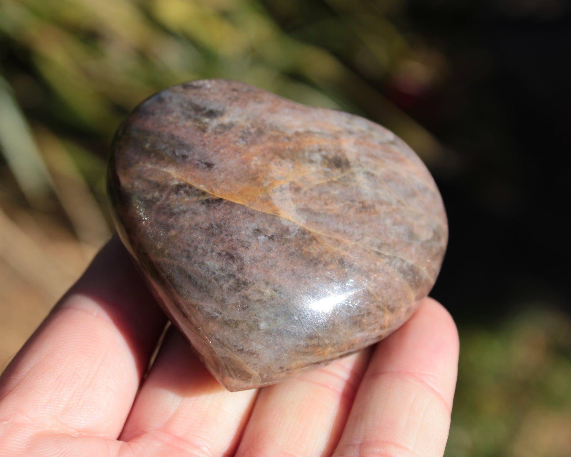 Black Moonstone heart 132g Rocks and Things