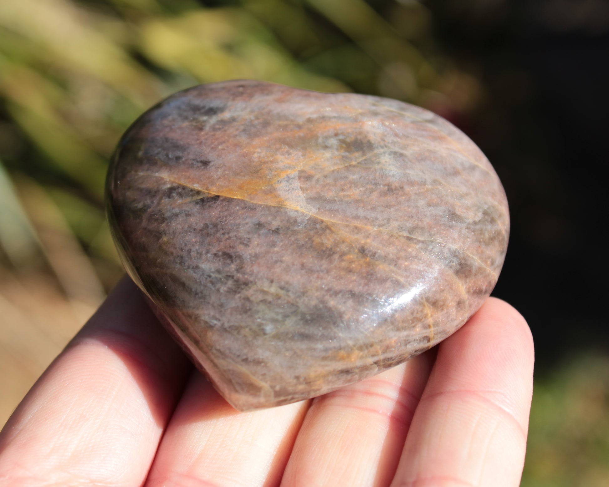 Black Moonstone heart 132g Rocks and Things