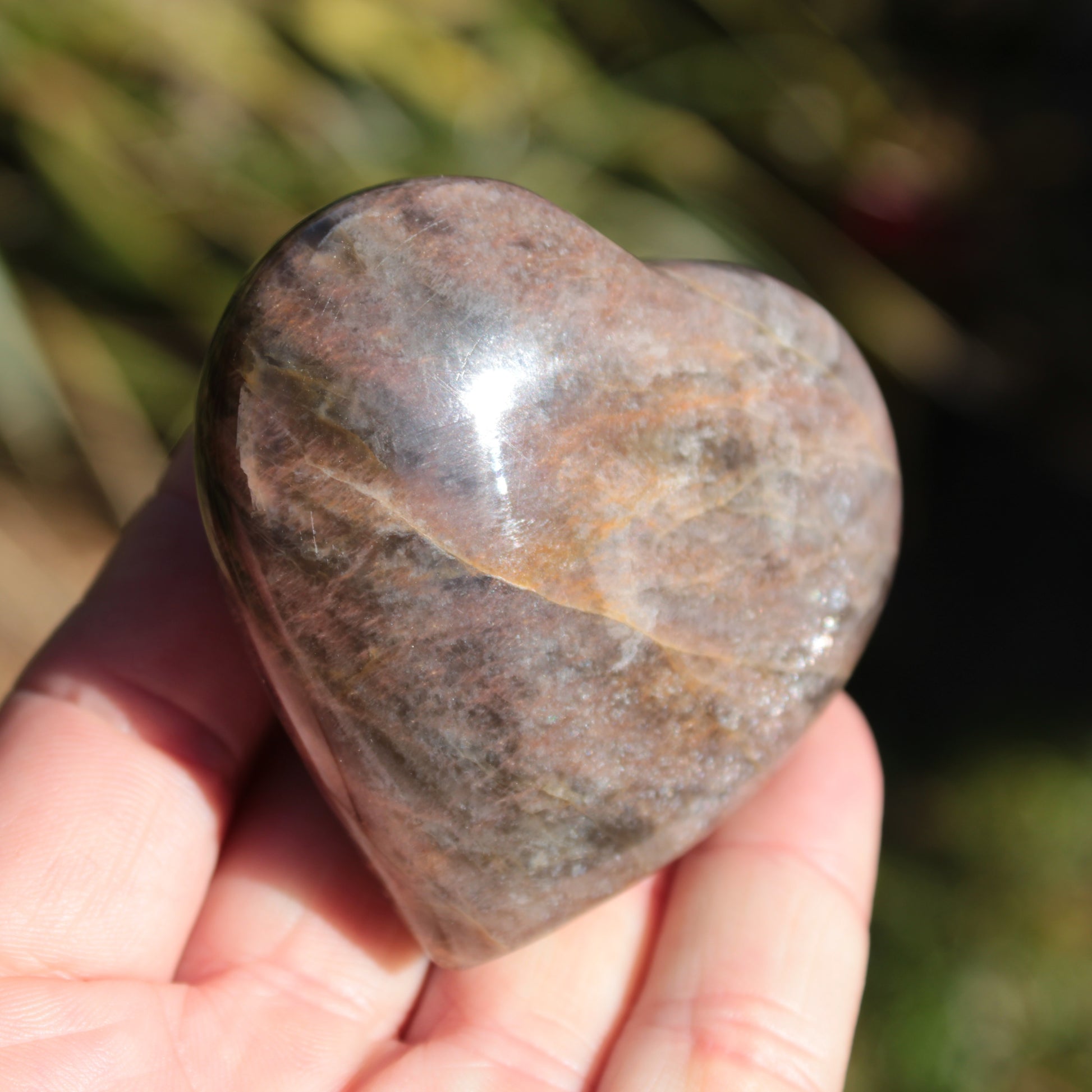 Black Moonstone heart 132g Rocks and Things