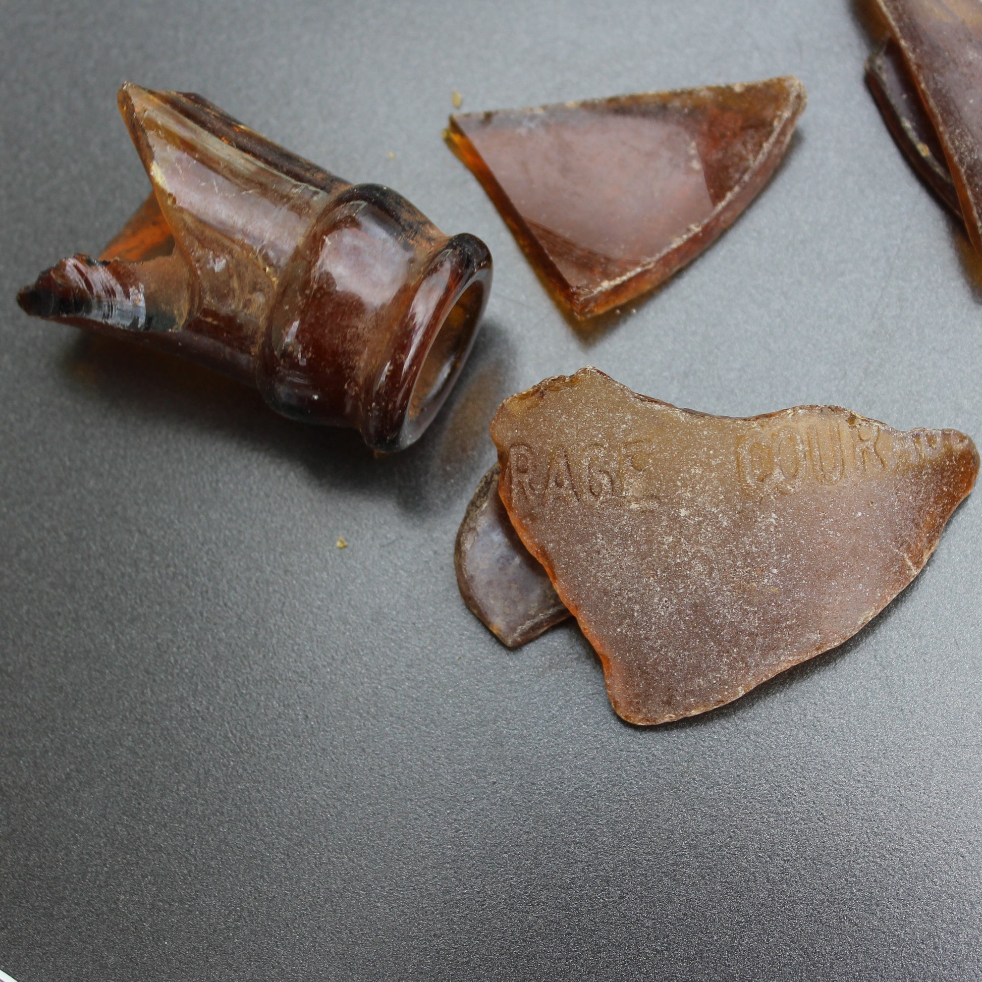 Beer bottle river glass finds from Reedy Creek, Eldorado, Victoria, 11 pieces Rocks and Things