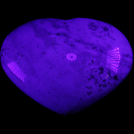 Blue Jasper heart from Madagascar 316g in UV light - Rocks and Things Store