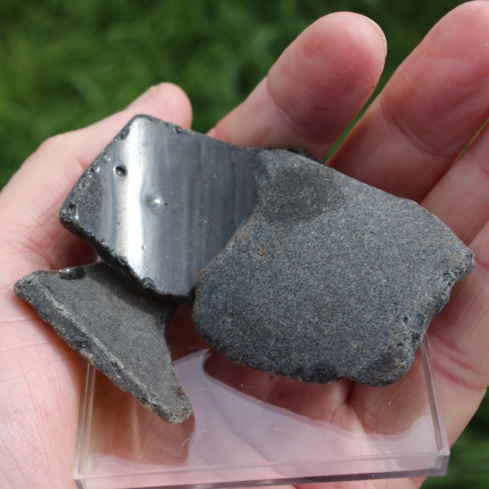 Thick old Glass from Reedy Creek, Eldorado 99g Rocks and Things
