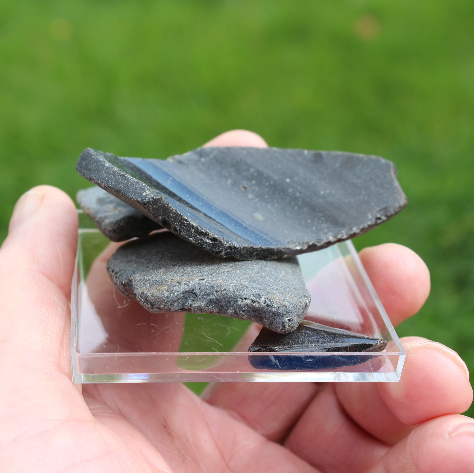 Thick old Glass from Reedy Creek, Eldorado 99g Rocks and Things