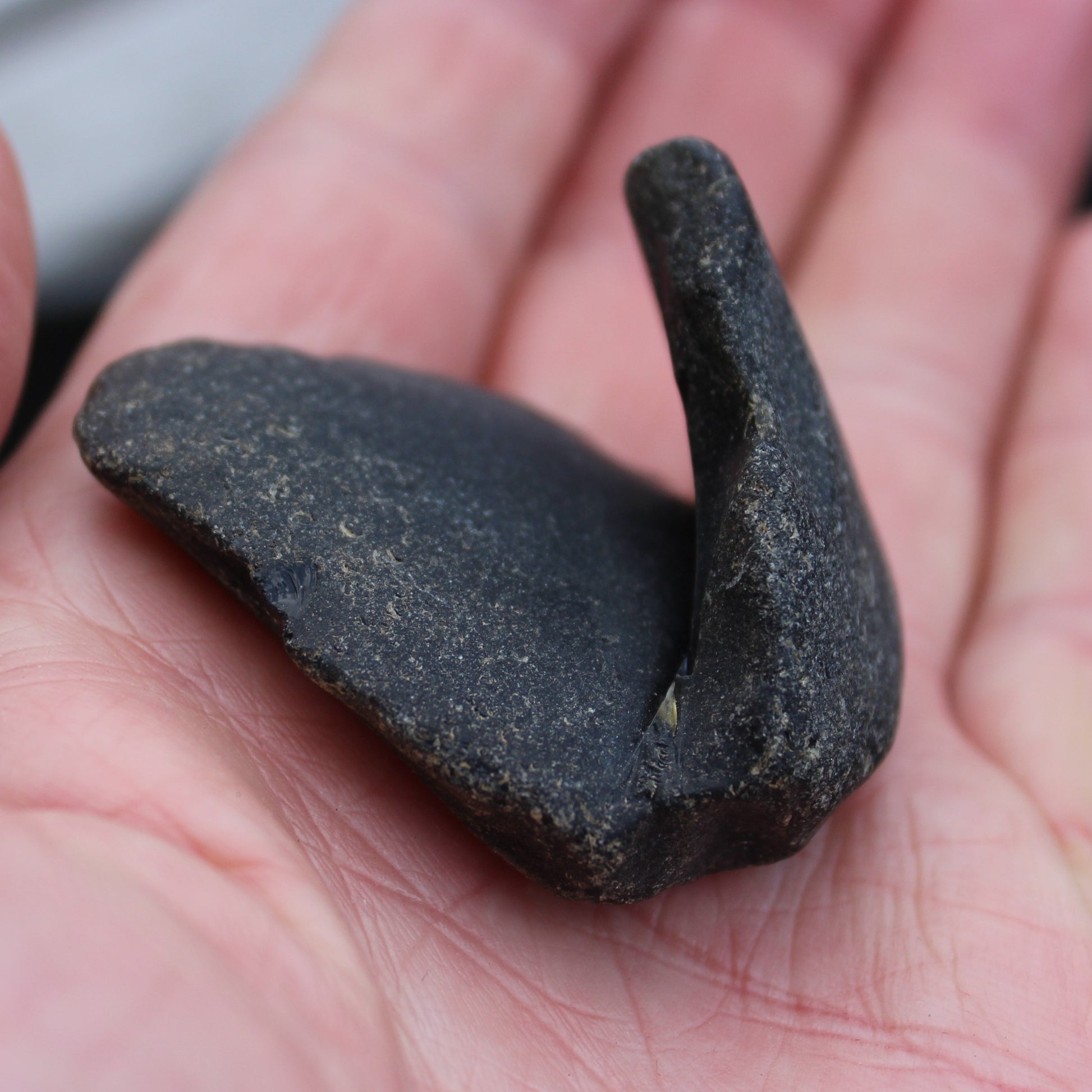 Thick old Glass from Reedy Creek, Eldorado 99g Rocks and Things