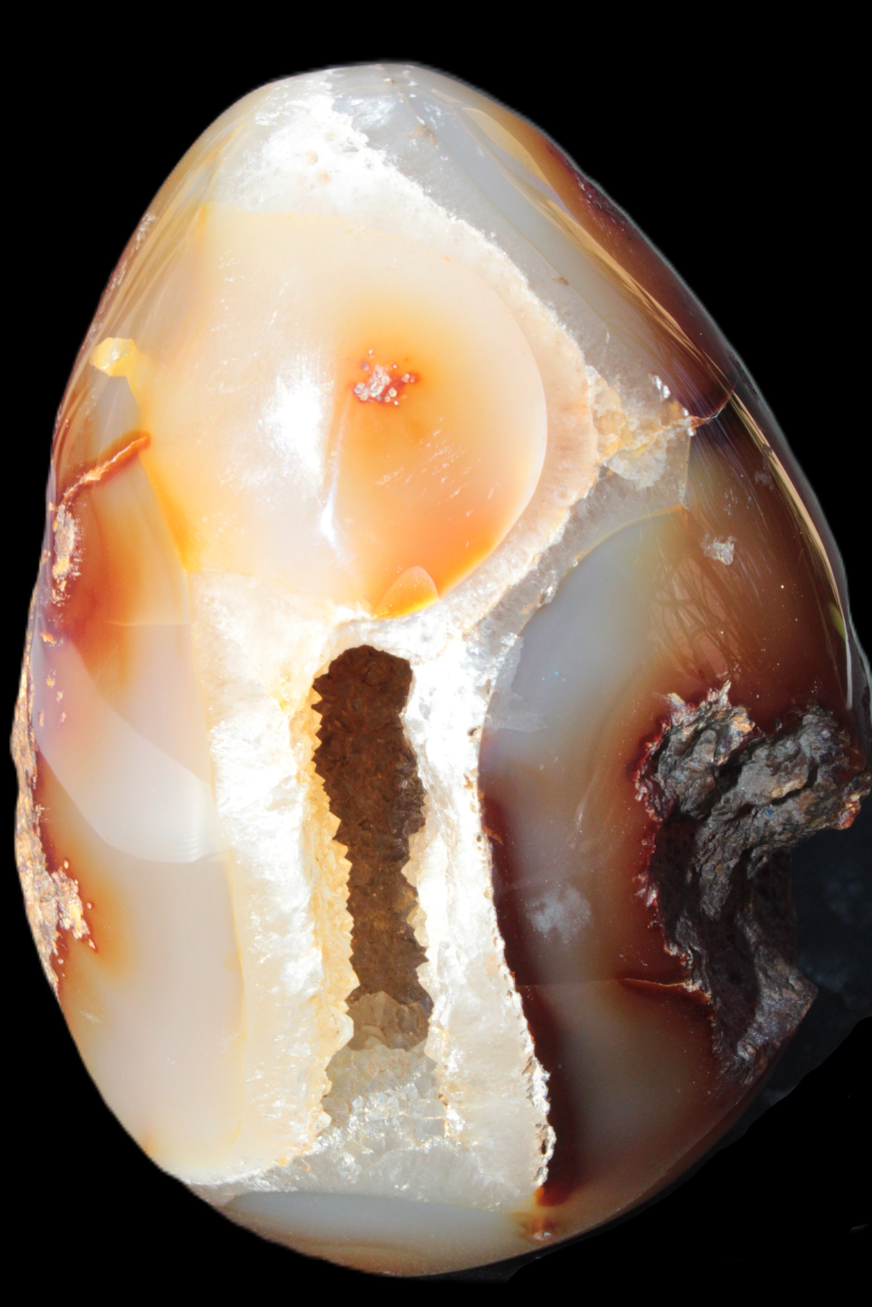Chocolate Agate crystal cave geode 498g