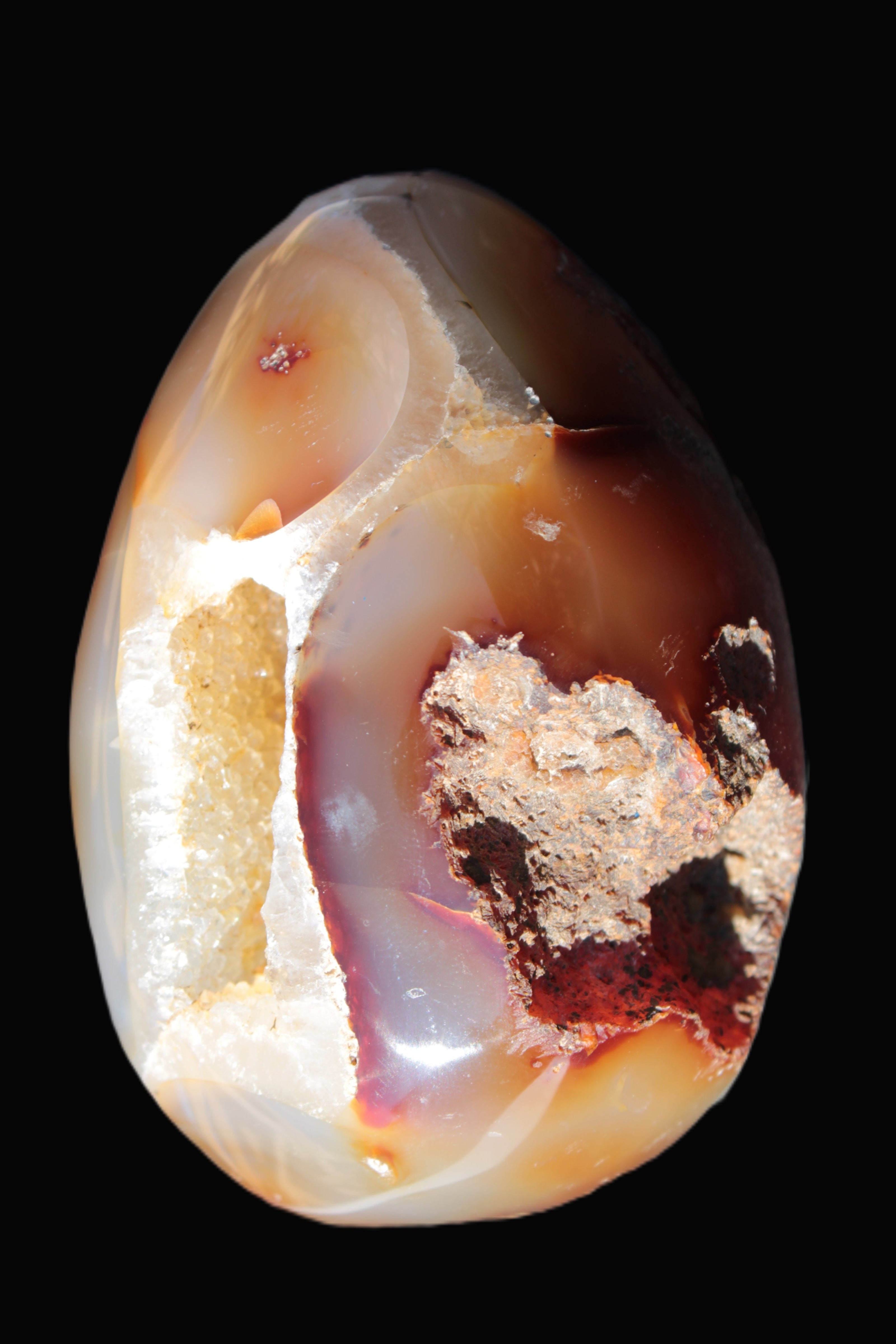 Chocolate Agate crystal cave geode 498g