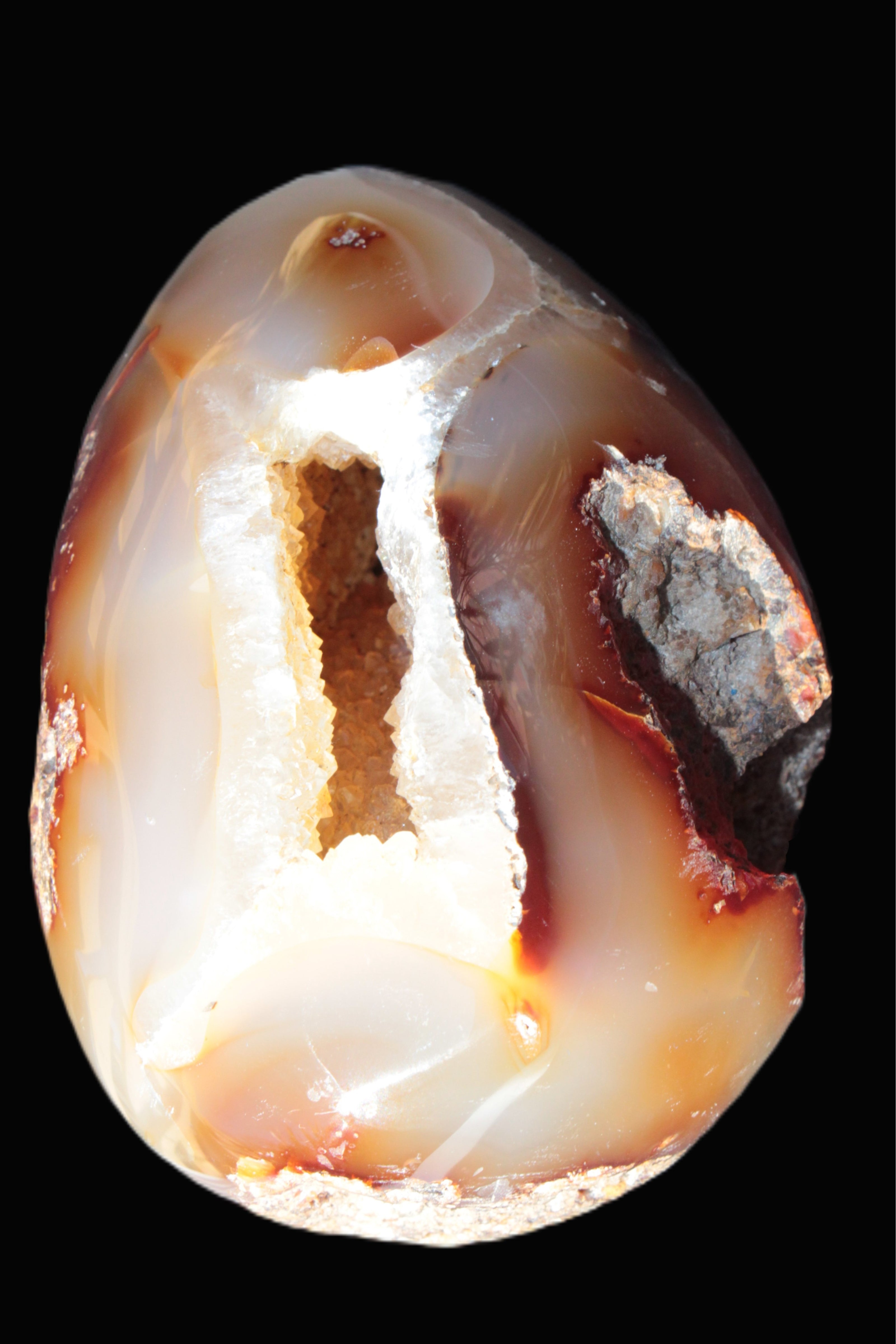 Chocolate Agate crystal cave geode 498g