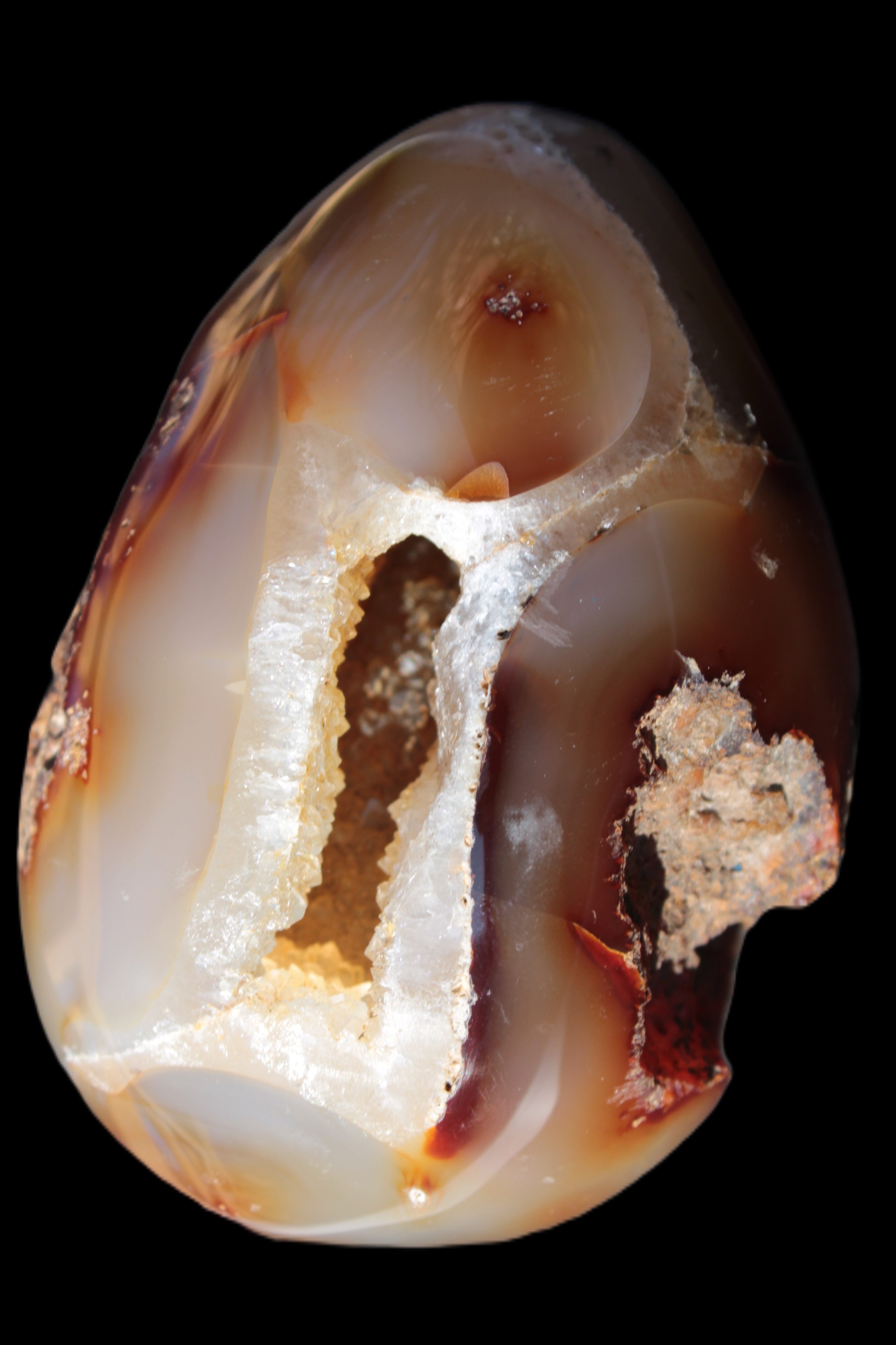 Chocolate Agate crystal cave geode 498g