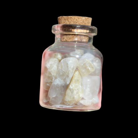 Britannia & Reedy creeks Smoky Citrine, Quartz and possible Topaz 34 crystals, 15g - Rocks and Things Store