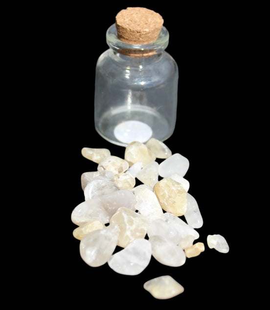 Britannia & Reedy creeks Smoky Citrine, Quartz and possible Topaz 34 crystals, 15g - Rocks and Things Store