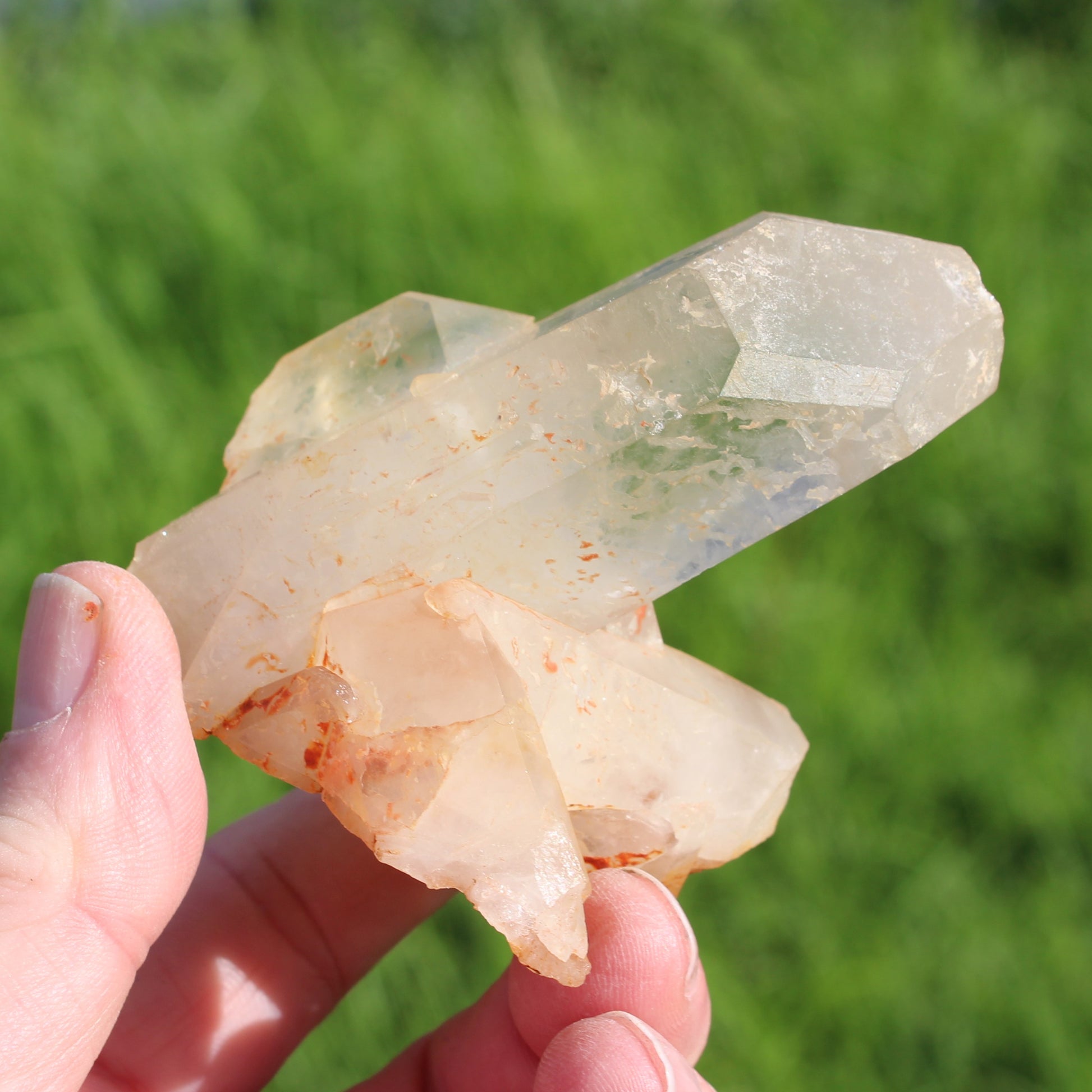 Quartz cluster 183g Rocks and Things