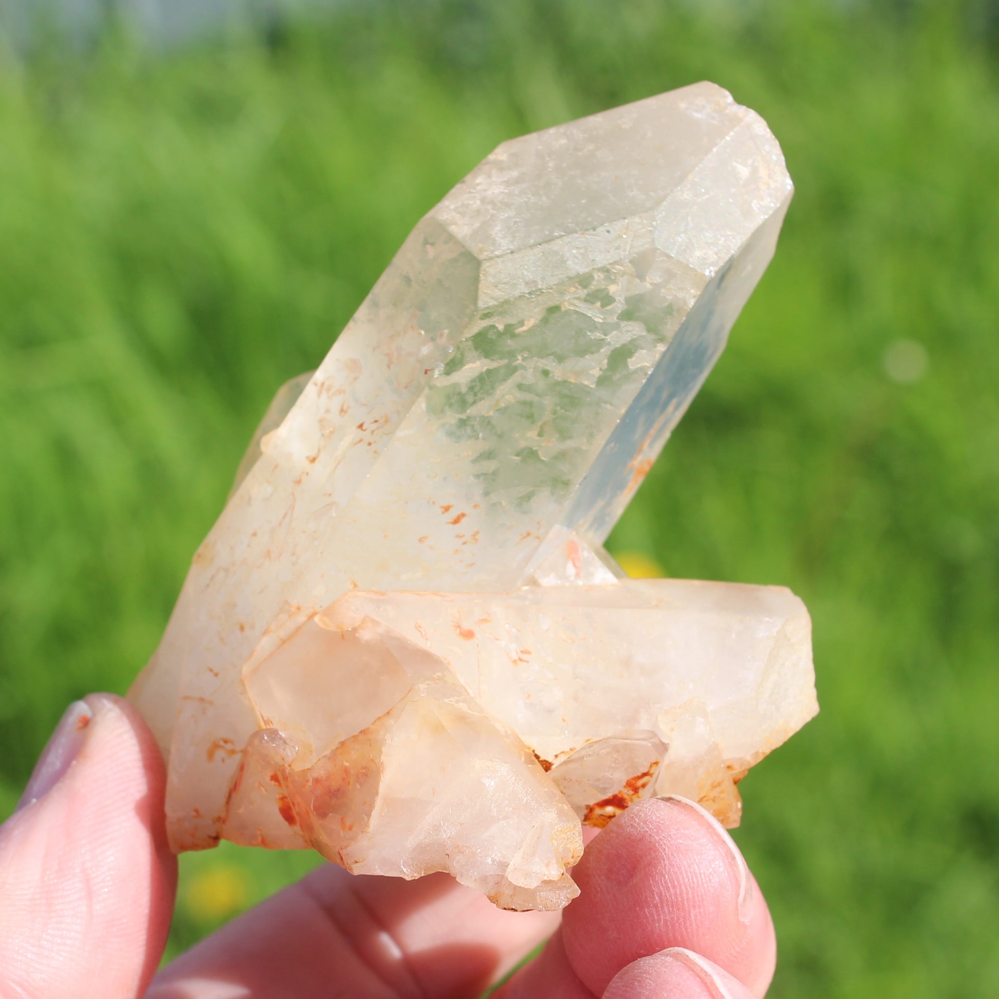 Quartz cluster 183g Rocks and Things