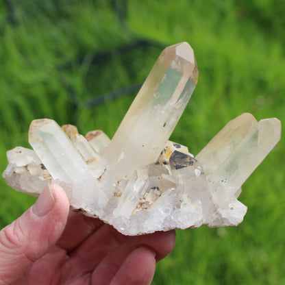 Quartz cluster 432g Rocks and Things