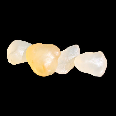 Gobi Alashan candy Agate 4/5 stones 8-12g in sunlight - Rocks and Things Store