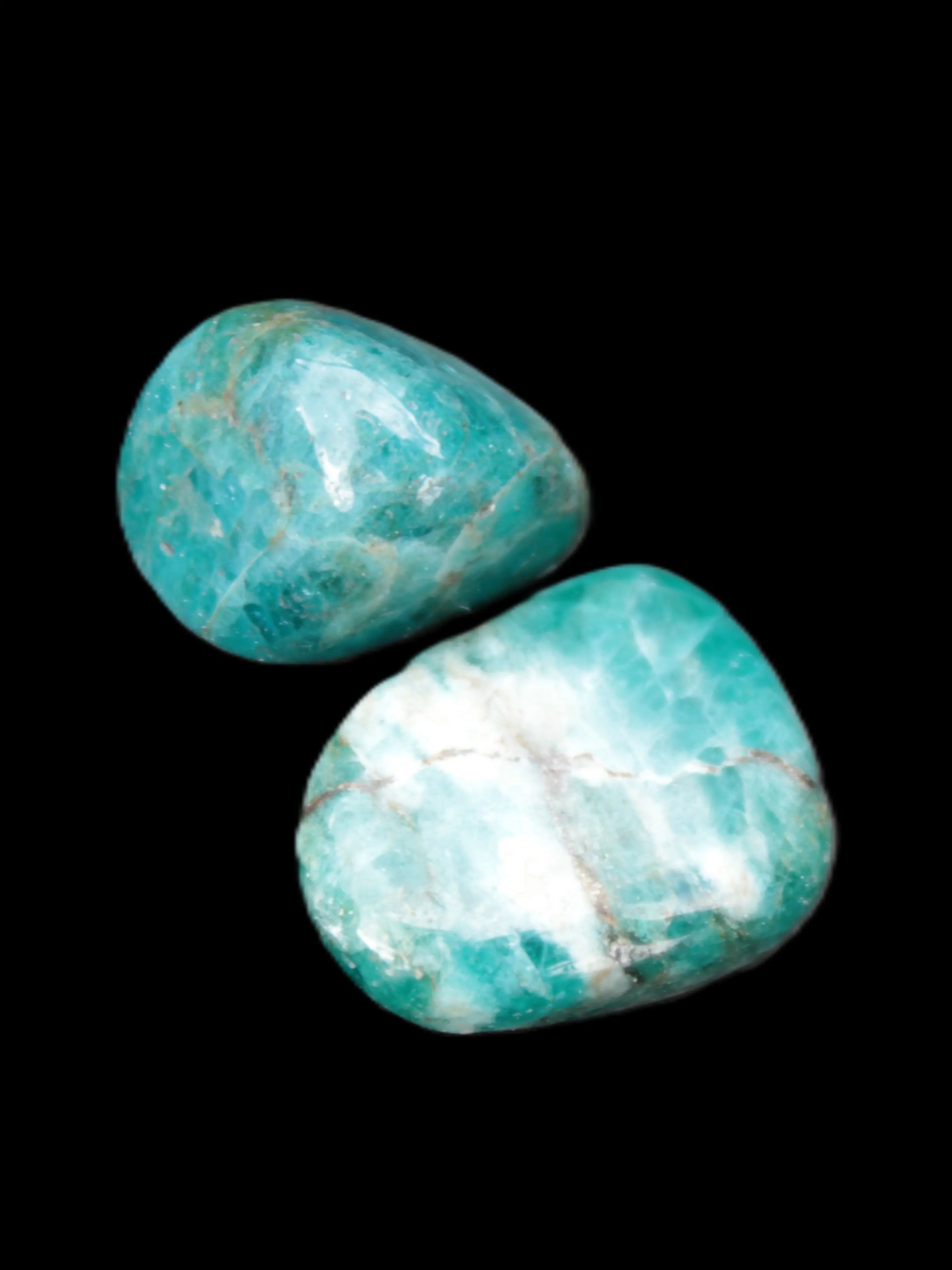 Blue Apatite 2 stones 20/24mm 16g - Rocks and Things Store