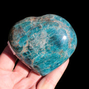 Apatite heart 359g Rocks and Things