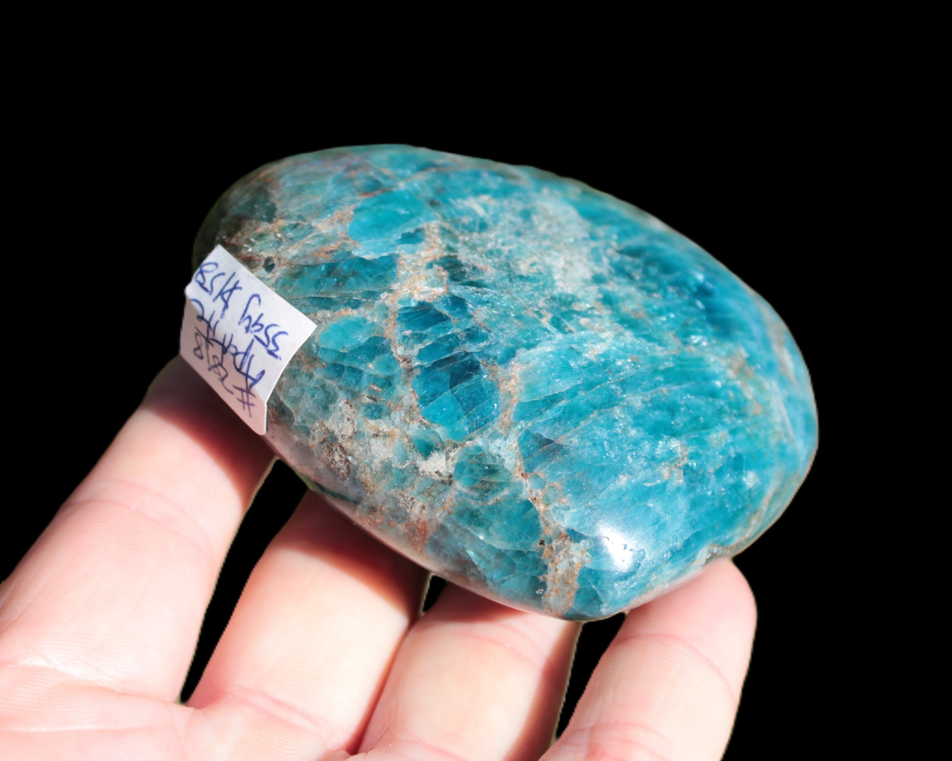 Apatite heart 359g Rocks and Things