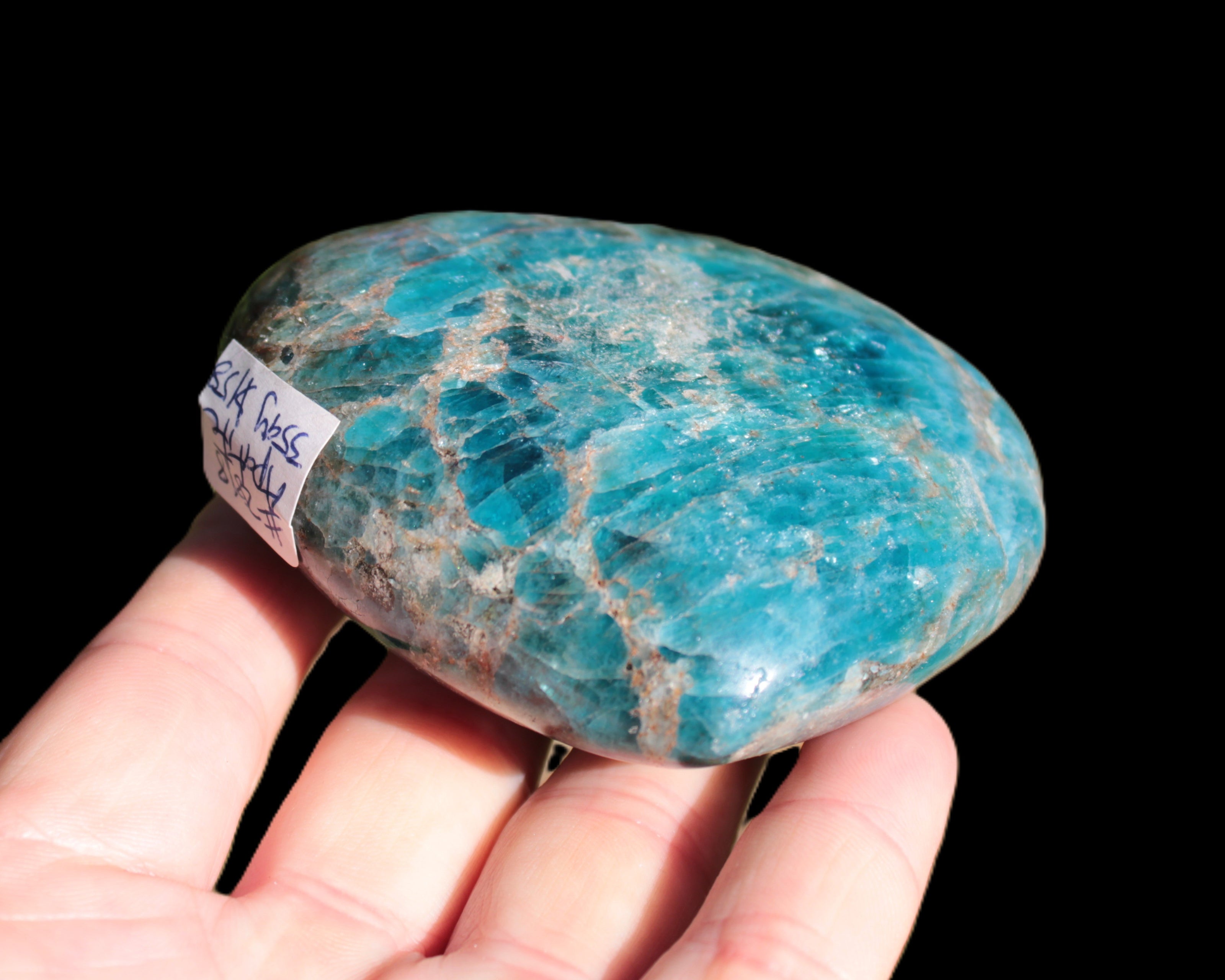 Apatite heart 359g Rocks and Things