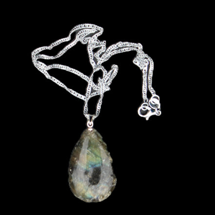 Labradorite drop pendant with necklace 30*20*10mm 14g in sunlight - Rocks and Things Store