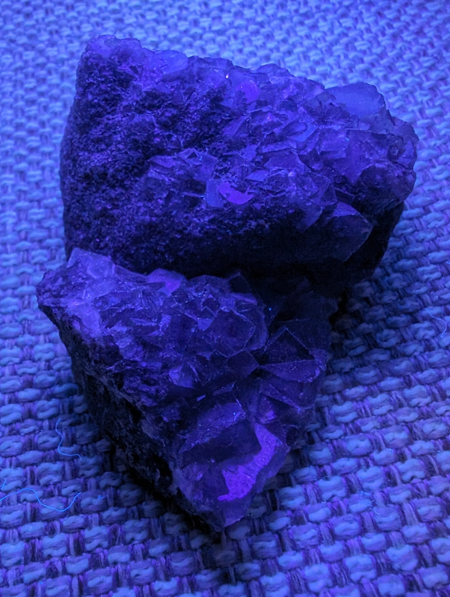 Fluorite cubic crystal cluster 104g