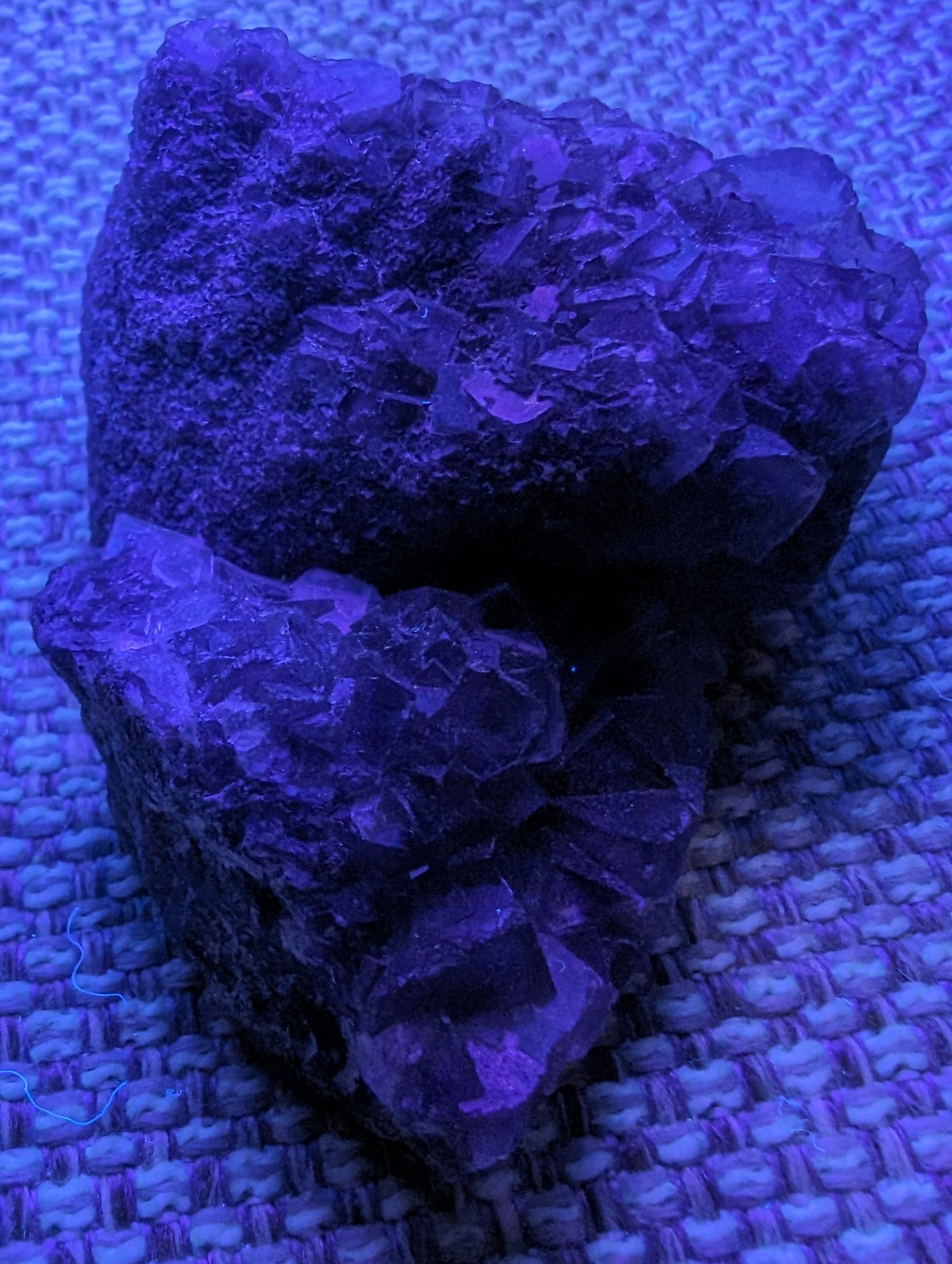 Fluorite cubic crystal cluster 104g