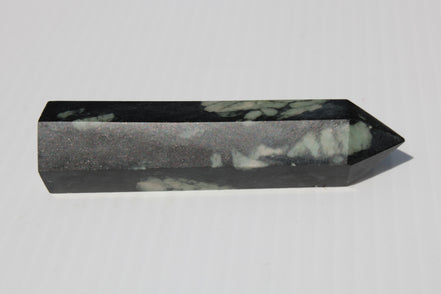 Chrysanthemum Stone wand 90g Rocks and Things