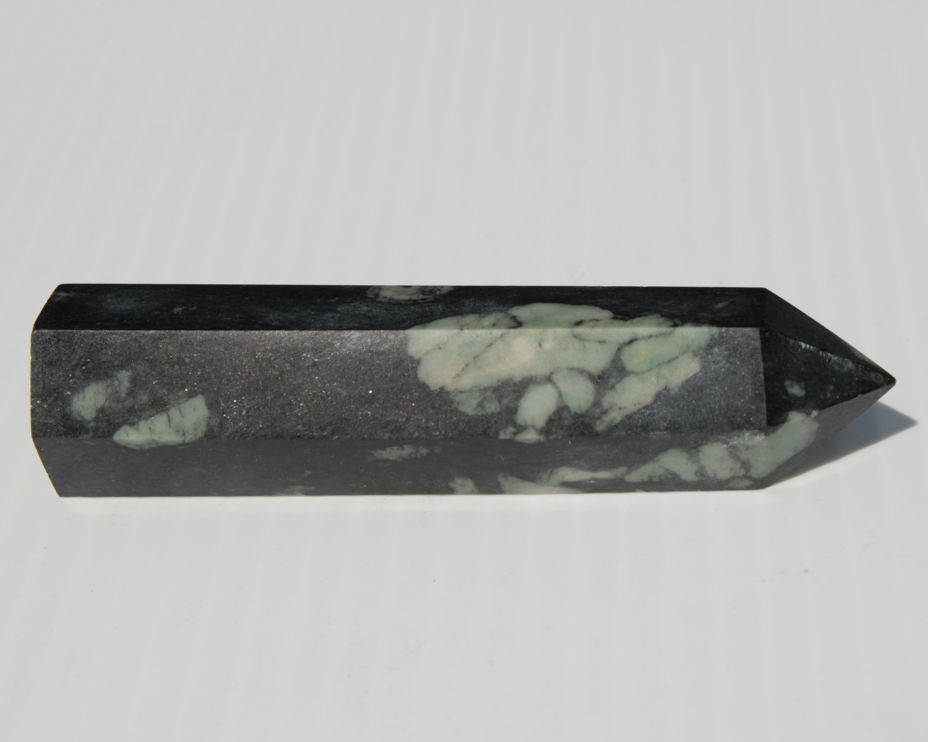 Chrysanthemum Stone wand 90g Rocks and Things