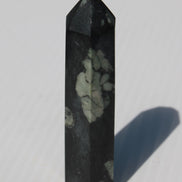 Chrysanthemum Stone wand 90g Rocks and Things