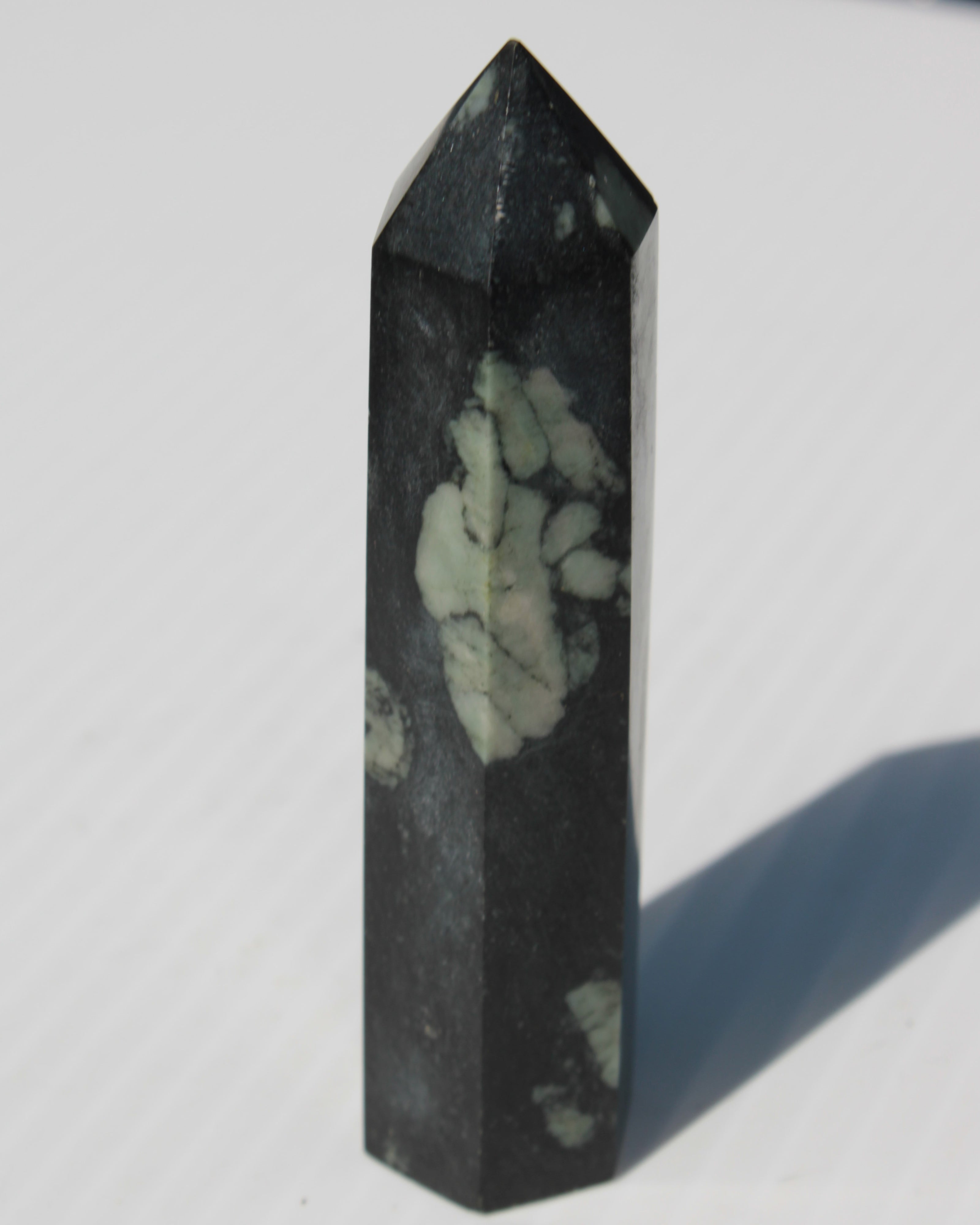 Chrysanthemum Stone wand 90g Rocks and Things
