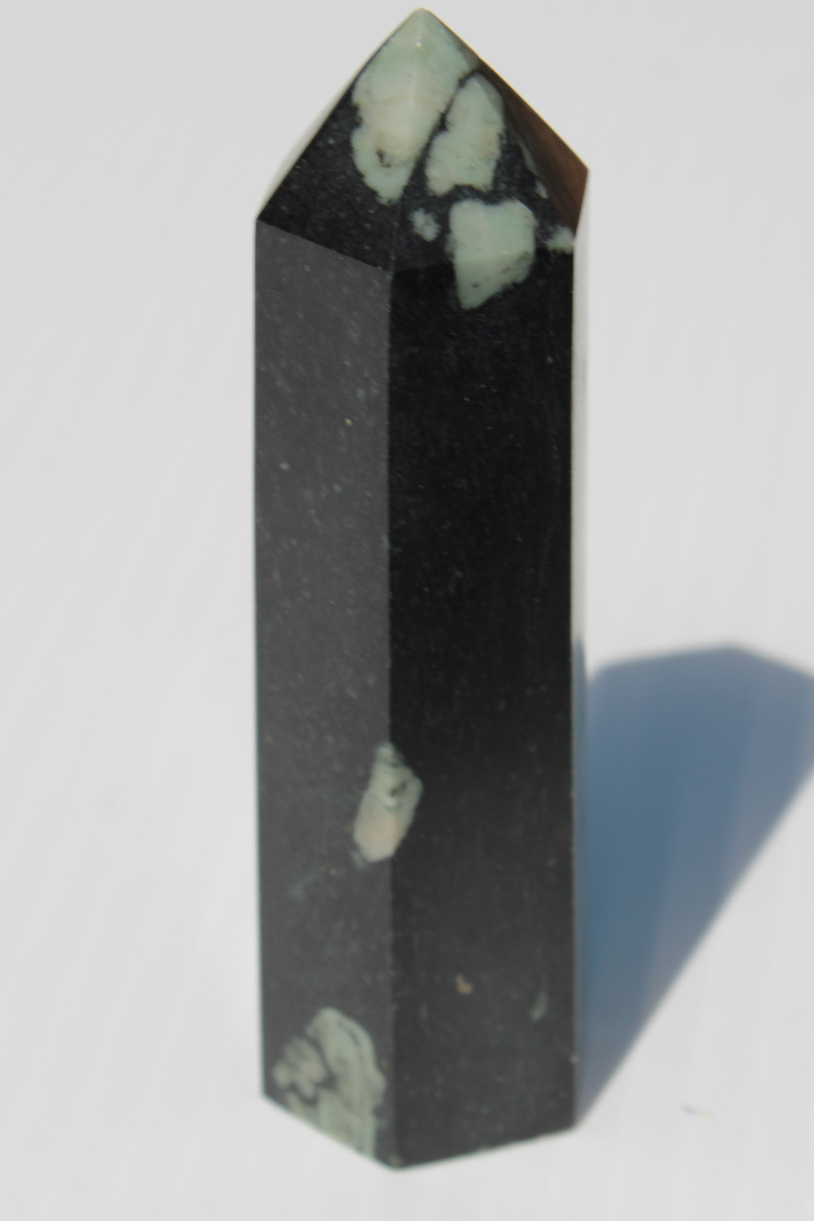 Chrysanthemum Stone wand 116g Rocks and Things