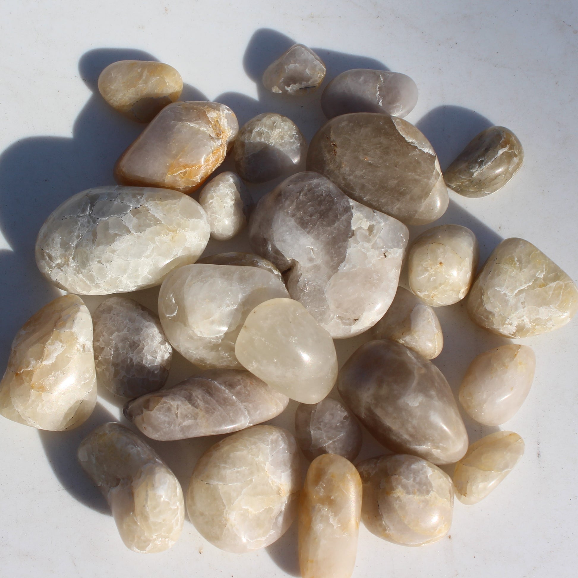 Britannia Creek tumbled Quartz, Citrine & Smoky Quartz, 25 crystals 56mm cube 253g Rocks and Things