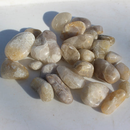 Britannia Creek tumbled Quartz, Citrine & Smoky Quartz, 25 crystals 56mm cube 253g Rocks and Things