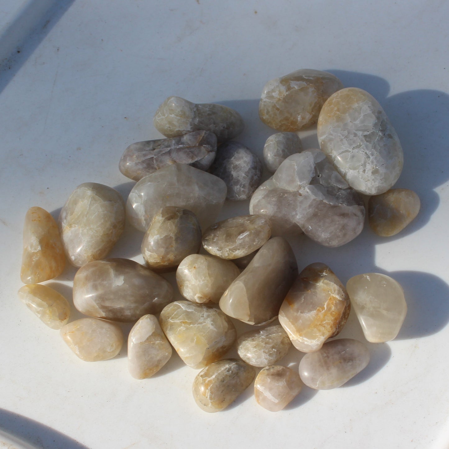 Britannia Creek tumbled Quartz, Citrine & Smoky Quartz, 25 crystals 56mm cube 253g Rocks and Things