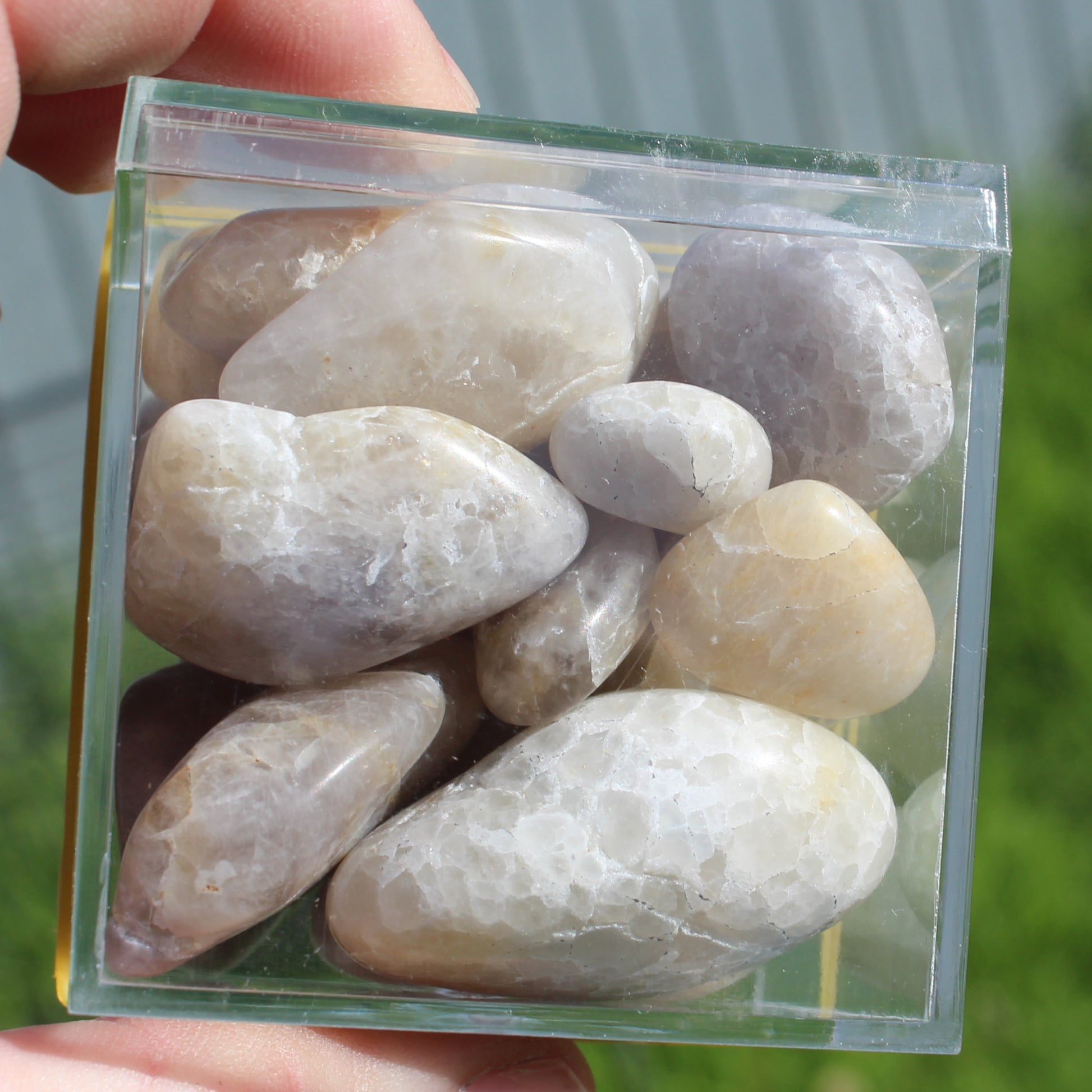 Britannia Creek tumbled Quartz, Citrine & Smoky Quartz, 25 crystals 56mm cube 253g Rocks and Things