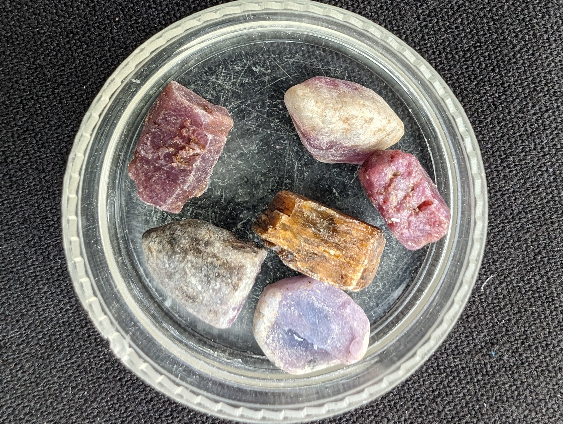 Red Corundum Ruby crystal untreated, 5/6 crystals 8g Rocks and Things