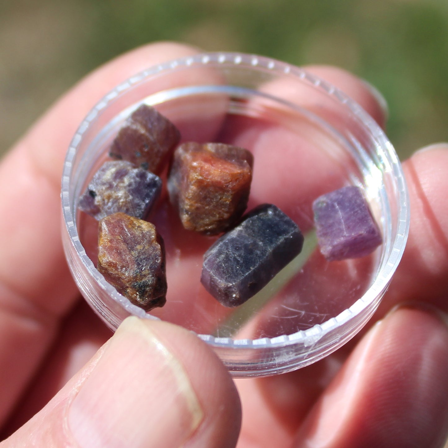 Red Corundum Ruby crystal untreated, 5/6 crystals 8g Rocks and Things