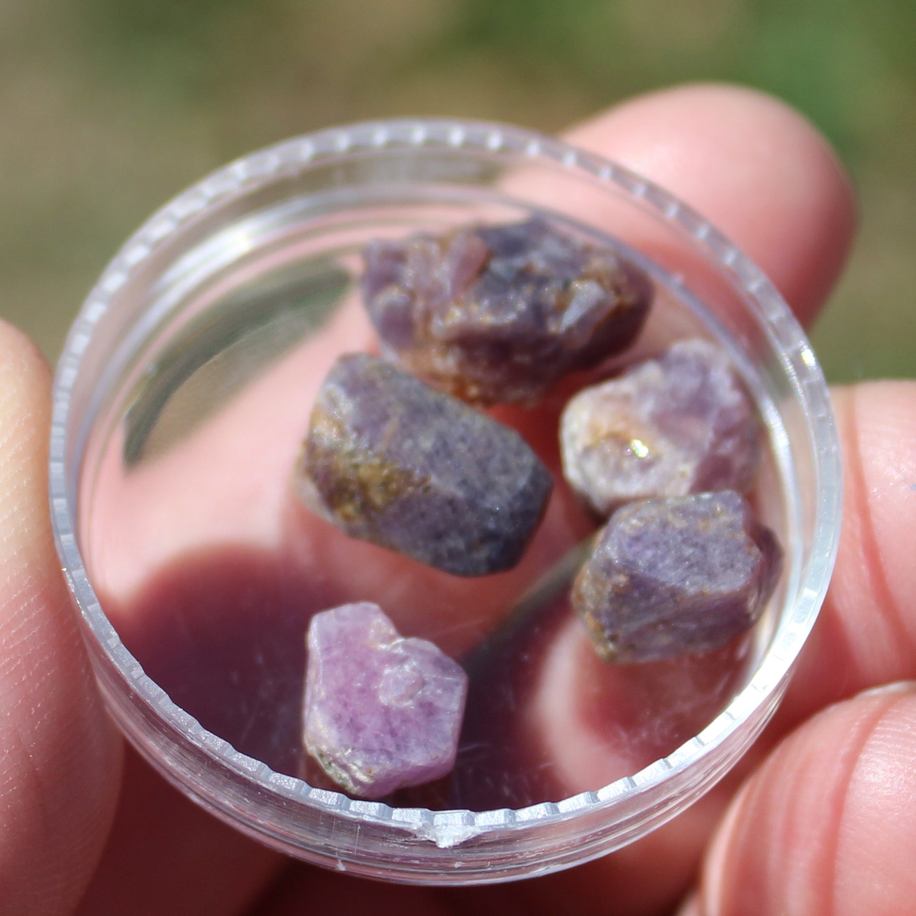 Red Corundum Ruby crystal untreated, 5/6 crystals 8g Rocks and Things