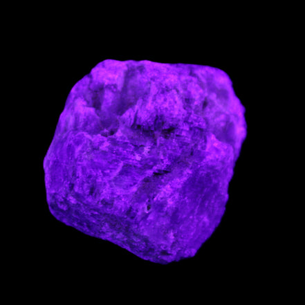 Blue Sapphire (unheated) 69g in UV light - Rocks and Things Store