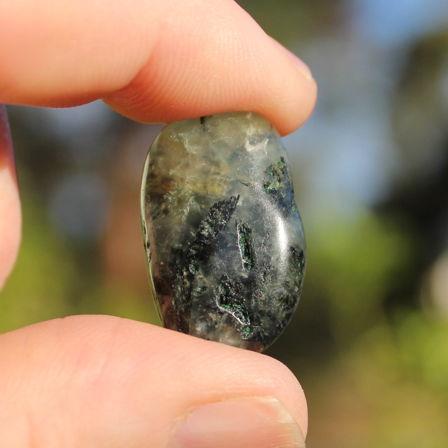 Prehnite tumbled crystal 8-11g Rocks and Things