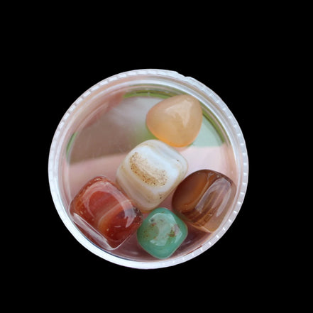 Agate tumbled 4/5 tiny stones 7-9g -  Rocks and Things Store