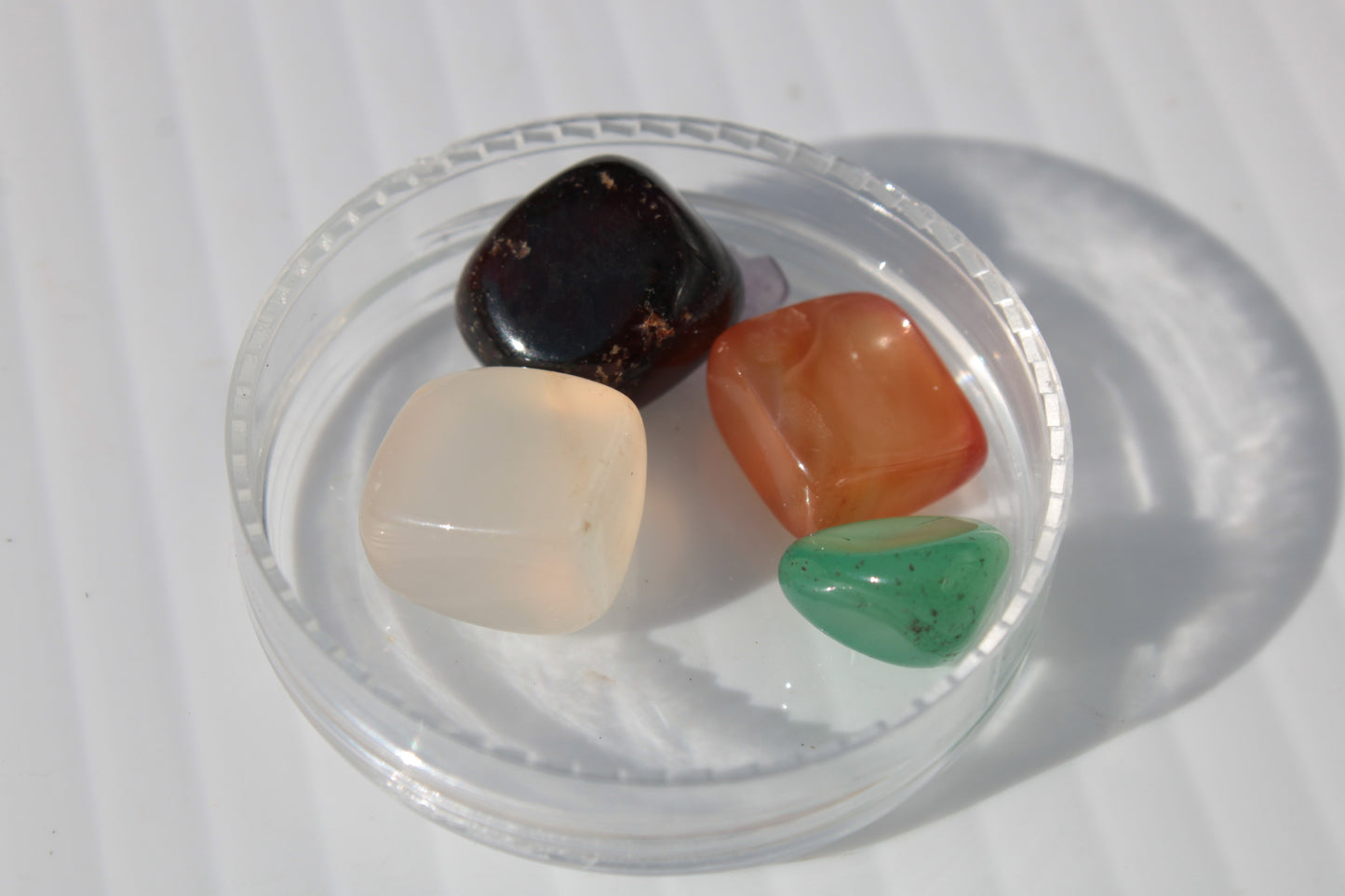 Agate tumbled 4/5 tiny stones 7-9g Rocks and Things