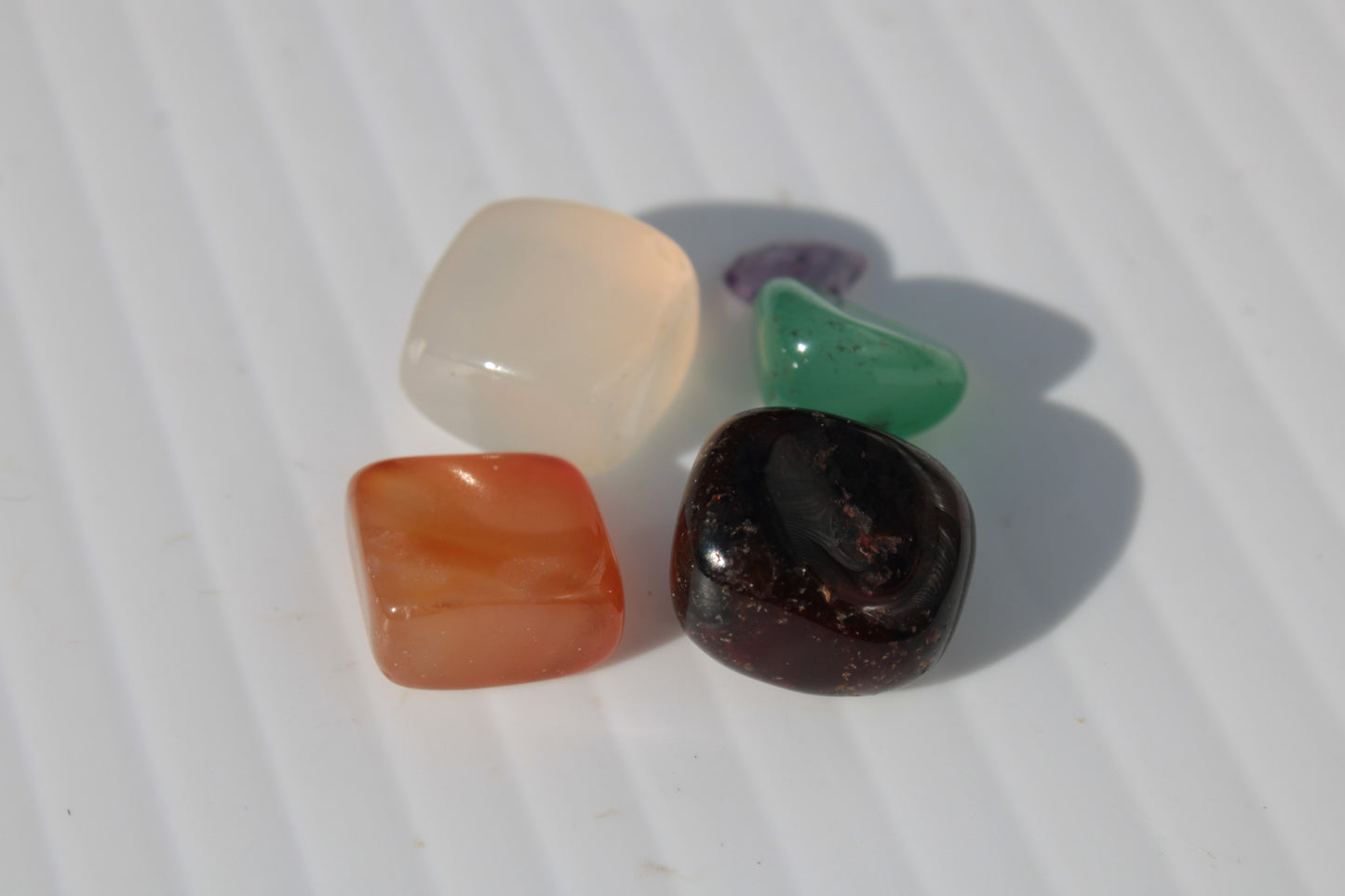 Agate tumbled 4/5 tiny stones 7-9g Rocks and Things