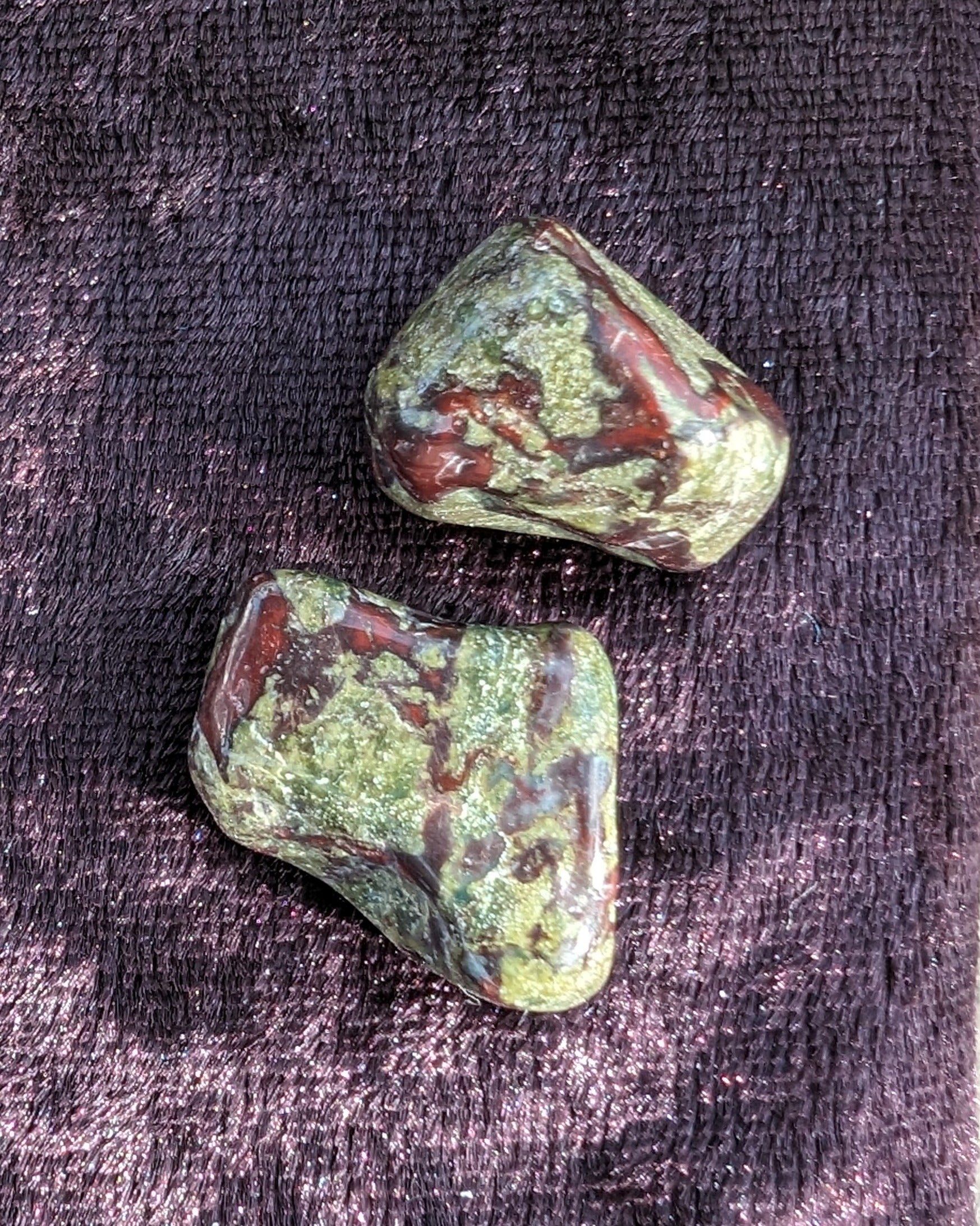 Dragons Blood Stone 2 tumbled stones 11-18g Rocks and Things