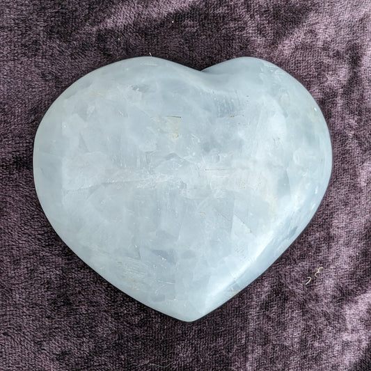 Celestite heart 160g Rocks and Things