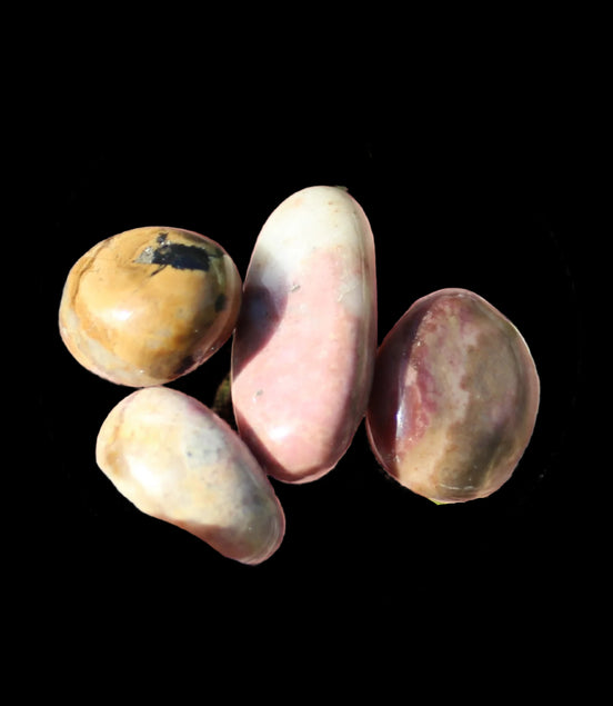 Rhodonite 4/5 tiny tumbled stone 12-19g in sunlight - Rocks and Things Store