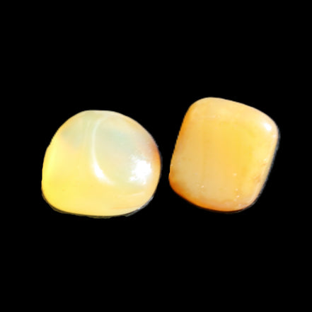 Yellow Agate 2 stones 5g in sunlight - Rocks and Things Store