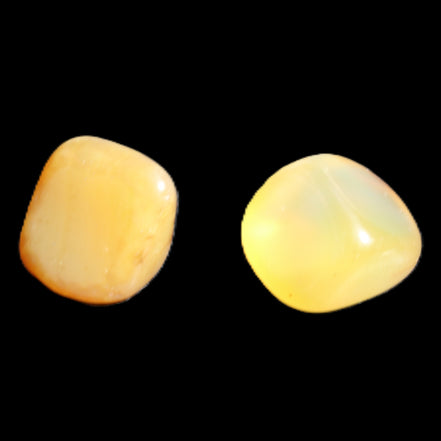 Yellow Agate 2 stones 5g in sunlight - Rocks and Things Store